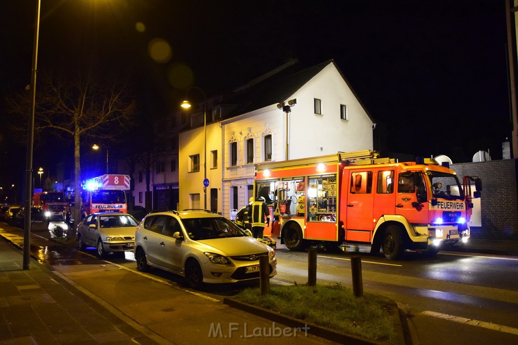 Feuer Hinterhof Garagen Koeln Hoehenberg Olpenerstr P152.JPG - Miklos Laubert